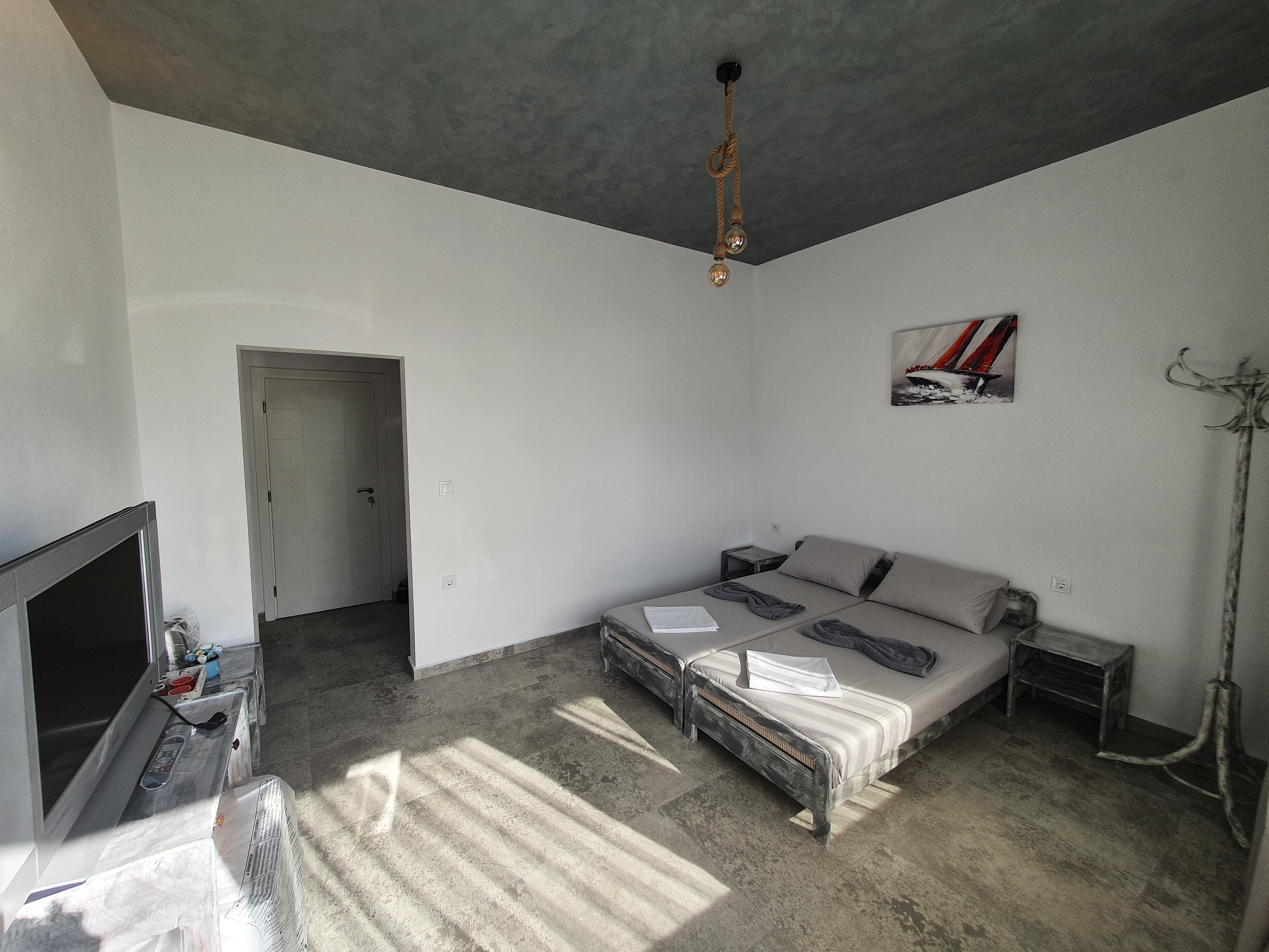 Стая 103 - снимка 1